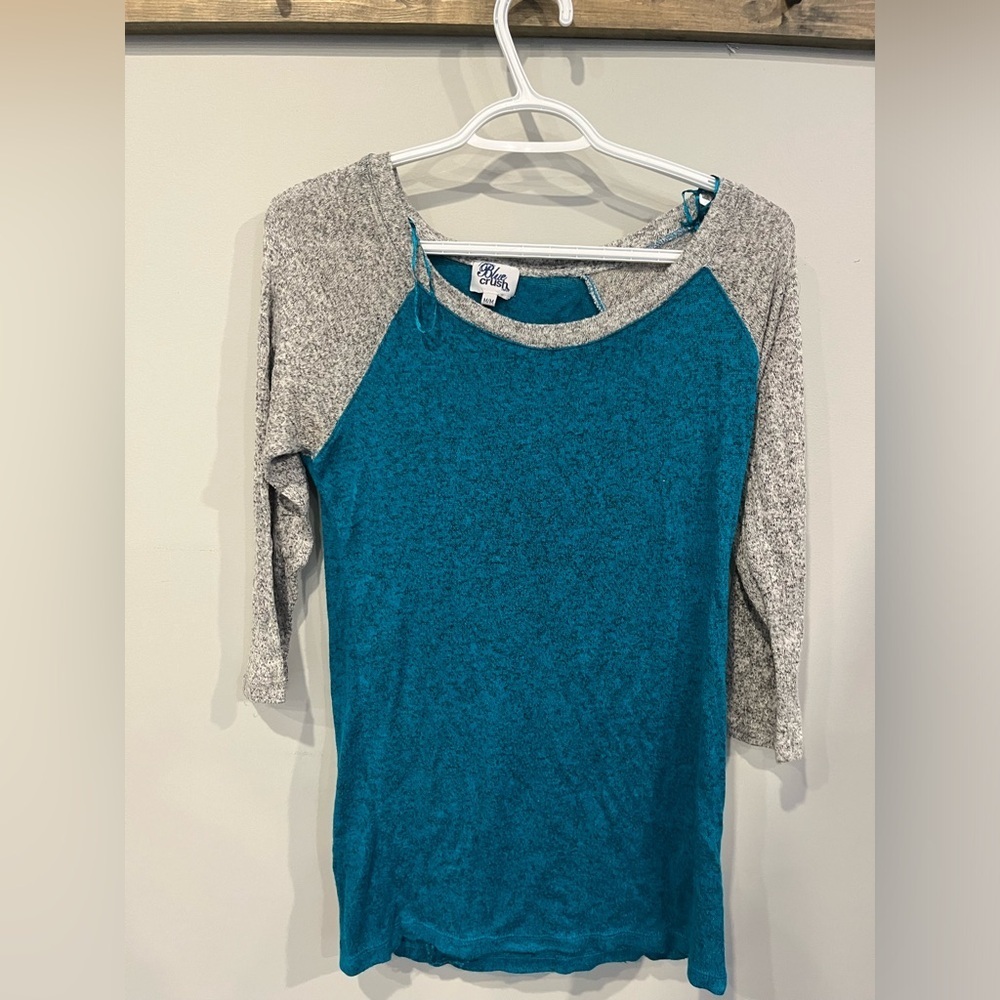 - 4/$20 Blue crush size medium shirt